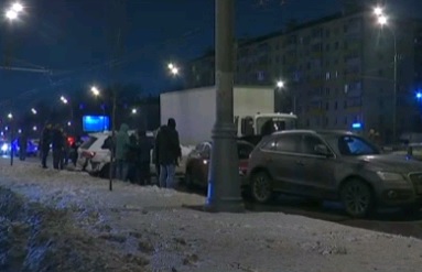 В столкновении семи машин на юго-востоке Москвы пострадал один человек