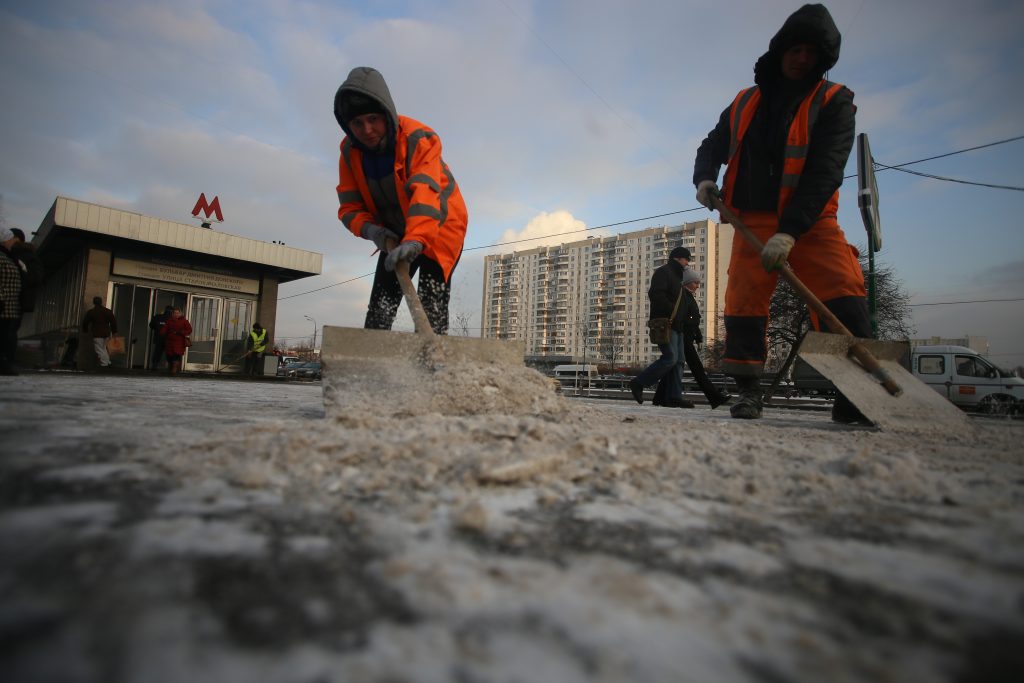 Метро Москвы перешло на «особый режим» из-за непогоды