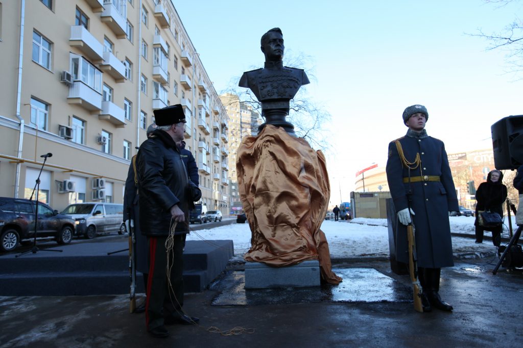 Бюст маршалу Василевскому появился на одноименной улице Москвы