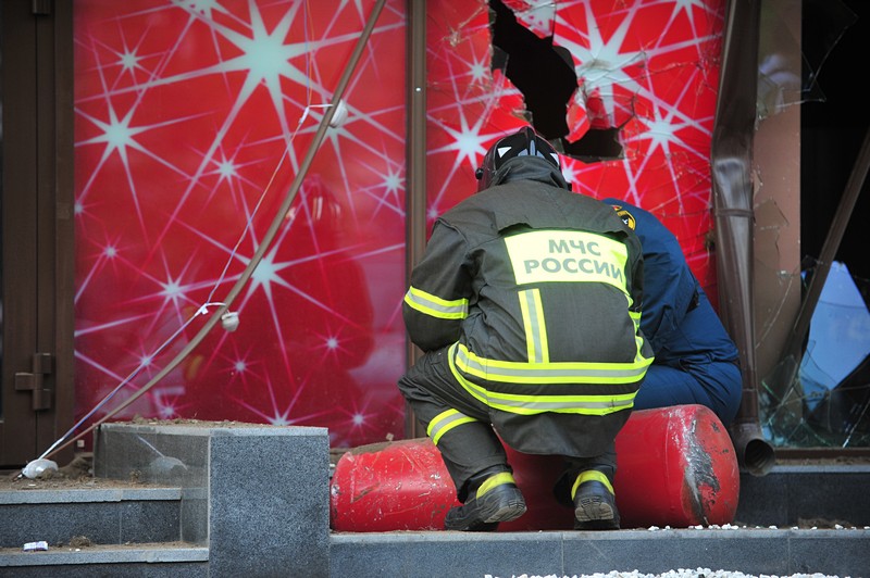 После взрыва газа у метро «Коломенская» госпитализированы двое