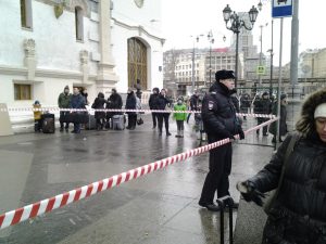 На эвакуированных вокзалах в центре Москвы не нашли взрывных устройств