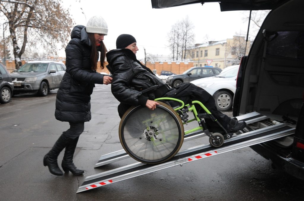 Каждый день «Социальное такси» совершает 600 поездок по Москве