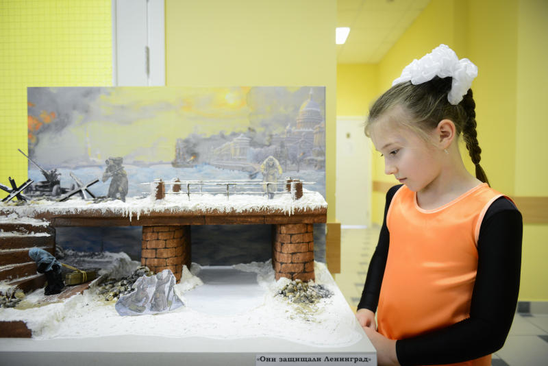 Школьницы из Донского района отличились на окружном этапе конкурса 