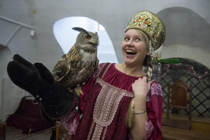 Живых ловчих птиц покажут посетителям экскурсий в Коломенском