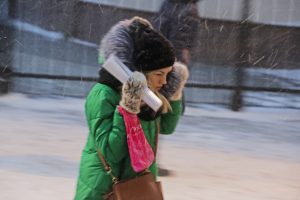В связи с погодными изменениями в Москве и Московской области МЧС рекомендует жителям быть осторожными во время прогулок. Фото: архив, "Вечерняя Москва" В связи с погодными изменениями в Москве и Московской области МЧС рекомендует жителям быть осторожными во время прогулок. Фото: архив, "Вечерняя Москва"
