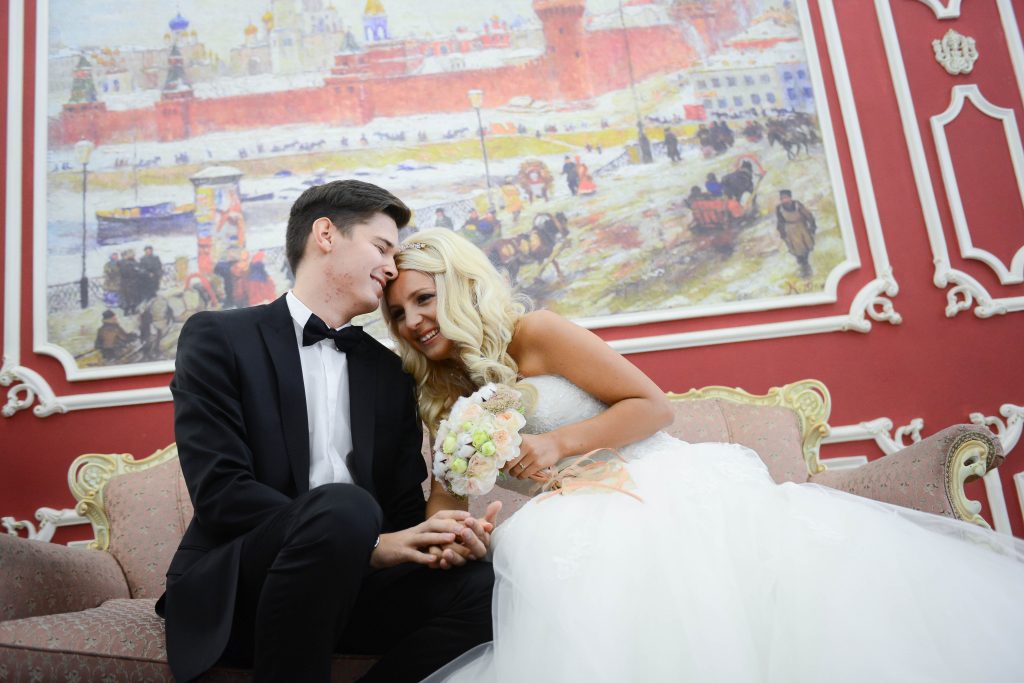 Около 330 московских пар зарегистрируют брак в День святого Валентина