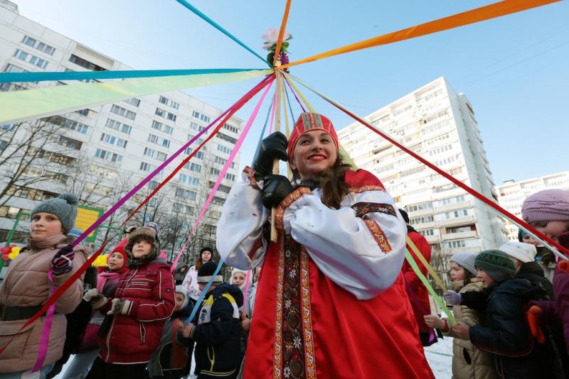 Блины и поцелуи счета не любят