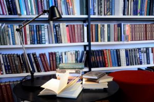 Гостей познакомят с книгой «Лев Толстой — свободный человек». Фото: архив, "Вечерняя Москва" Гостей познакомят с книгой «Лев Толстой — свободный человек». Фото: архив, "Вечерняя Москва"