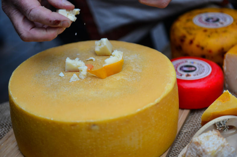Московские фермеры-сыровары хотят проводить сырные фестивали до трех недель в год