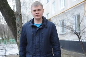 Директор школы № 880 в Чертанове Денис Тырсин. Фото: Пелагия Замятина Директор школы № 880 в Чертанове Денис Тырсин. Фото: Пелагия Замятина