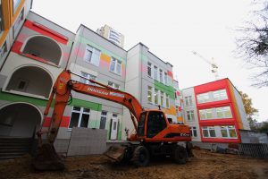Школьное здание для начальных классов построят на месте "Красного строителя". Фото: архив, "Вечерняя Москва" Школьное здание для начальных классов построят на месте "Красного строителя". Фото: архив, "Вечерняя Москва"