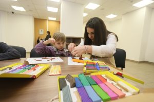 К юбилею автора в библиотеках пройдут мастер-классы для детей. Фото: архив, "Вечерняя Москва" К юбилею автора в библиотеках пройдут мастер-классы для детей. Фото: архив, "Вечерняя Москва"