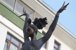 Горожане оценят памятники Майе Плисецкой, князю Владимиру и мемориальные комплексы. Фото: Наталья Нечаева, "Вечерняя Москва" Горожане оценят памятники Майе Плисецкой, князю Владимиру и мемориальные комплексы. Фото: Наталья Нечаева, "Вечерняя Москва"