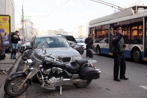 Специальные парковки для мотоциклов и скутеров могут появиться около жилых домов в Москве. Фото: архив "Вечерняя Москва"