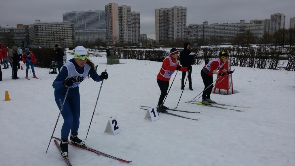 Педагоги Москвы приняли участие в лыжных гонках