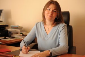 18 апреля 2017 года. Наталья Кутайсова работает директором ГБОУ «Школа № 935» с сентября 2015 года. Фотограф Пелагия Замятина.