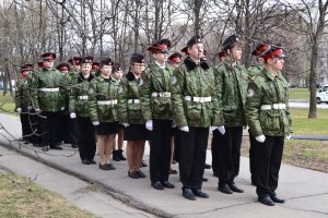 Кадеты перед торжественной линейкой. Фото предоставила Валерия Луканина-Михалева