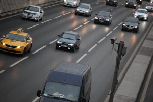 В Москве запустили систему фиксации превышения скорости на дорогах «Пит-Стоп»