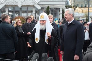 Сергей Собянин и патриарх Кирилл посетили фестиваль «Пасхальный дар» в Москве