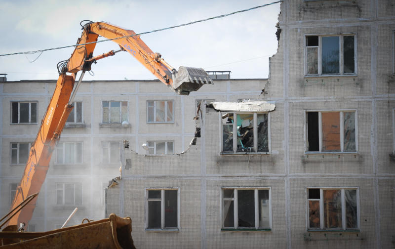 Дума 20 апреля рассмотрит законопроект о реновации пятиэтажек