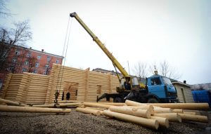 Строительство храма Николая Мирликийского в районе Бирюлево Западное планируют возобновить в апреле. Фото: архив "Вечерняя Москва"