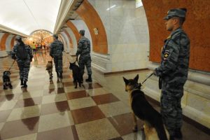 Дополнительные меры безопасности введены в метро. Владимир Новиков, "Вечерняя Москва"