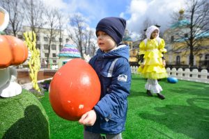 В «Садовниках» научат катать фигурки яиц. Фото: архив, «Вечерняя Москва»