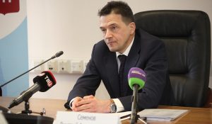 Пресс-конференция начальника Объединения административно-технических инспекций города Москвы Дмитрия Семенова. Фото: Информационный центр Правительства Москвы Пресс-конференция начальника Объединения административно-технических инспекций города Москвы Дмитрия Семенова. Фото: Информационный центр Правительства Москвы