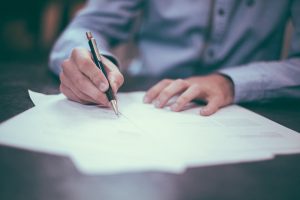 Майор полиции Михаил Баранов выступил с отчетным докладом перед жителями. Фото: pixabay.com Майор полиции Михаил Баранов выступил с отчетным докладом перед жителями. Фото: pixabay.com