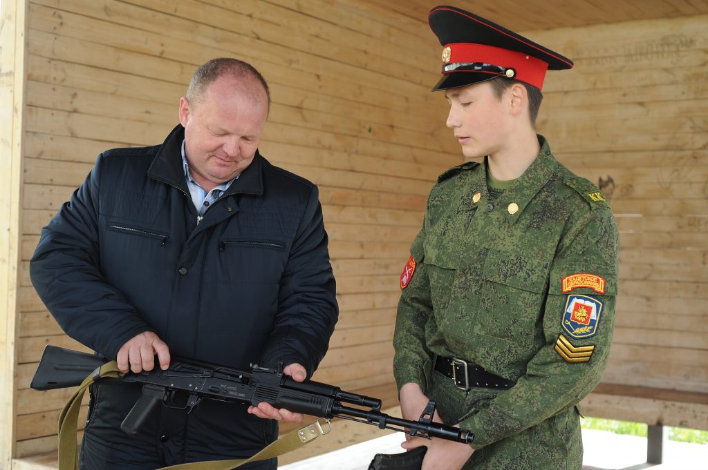 Патриотов воспитает «Зарница»