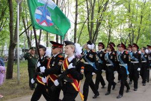 23 мая кадеты школы №896 попрощались со знаменем. Фото: Алла Селиванова