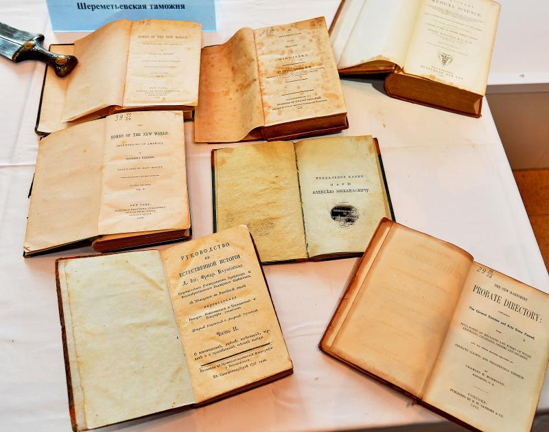 Центральный «Манеж» отметил 200-летие