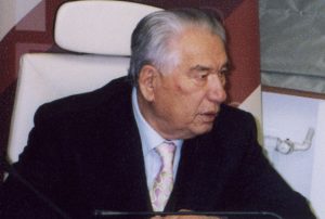 Чингиз Айтматов, декабрь 2007 года. Фото: архив Wikipedia, Андрей Романенко Чингиз Айтматов, декабрь 2007 года. Фото: архив Wikipedia, Андрей Романенко