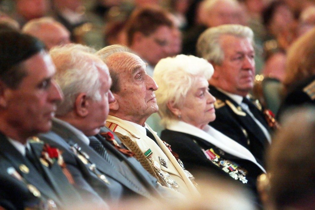 Ветераны посетили концерт