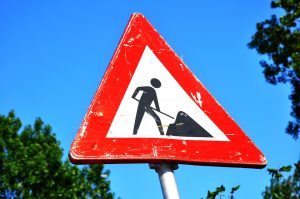 В связи с ограничением будет действовать одна полоса. Фото: pixabay.com