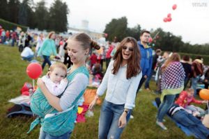 24 и 25 июня в «Царицыне» встретят лето. Фото: Анна Иванцова, «Вечерняя Москва» 24 и 25 июня в «Царицыне» встретят лето. Фото: Анна Иванцова, «Вечерняя Москва»