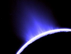 Наличие спирта в водах луны Сатурна не является доказательством наличия жизни в ее океане. Фото: NASA