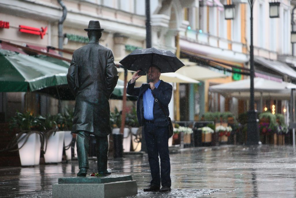 Московские синоптики предсказали дождь в среду