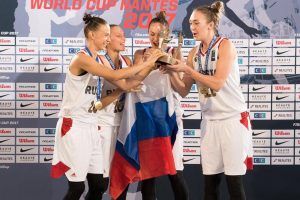 9 июля 2017 года. Слева направо: Анна Лешковцева, Александра Столяр, Татьяна Петрушина, Анастасия Логунова. Фото: пресс-служба Международной баскетбольной ассоциации 9 июля 2017 года. Слева направо: Анна Лешковцева, Александра Столяр, Татьяна Петрушина, Анастасия Логунова. Фото: пресс-служба Международной баскетбольной ассоциации