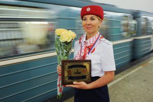 Сотрудников метро наградили за работу. Фото: "Вечерняя Москва" Сотрудников метро наградили за работу. Фото: "Вечерняя Москва"