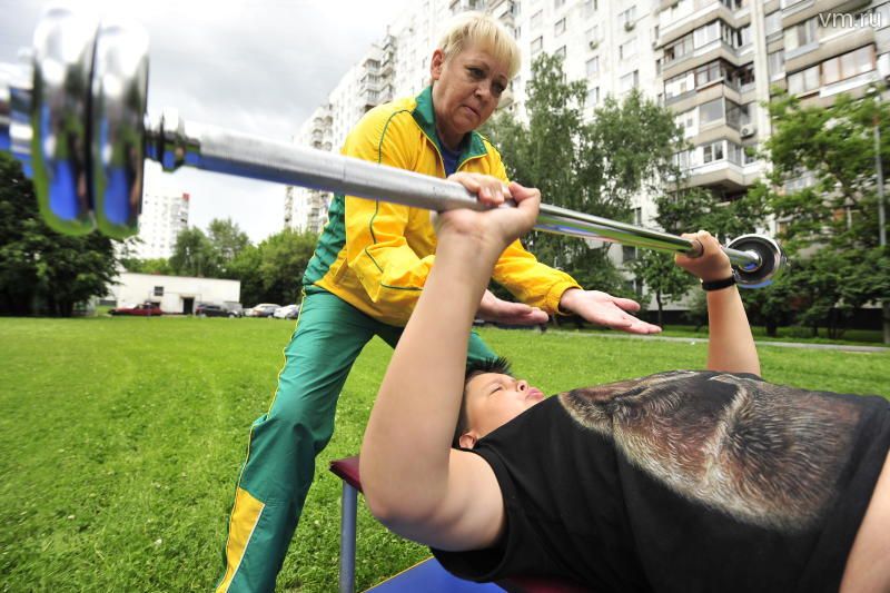 Поднимать штангу научат в Центре досуга и спорта «Южный»