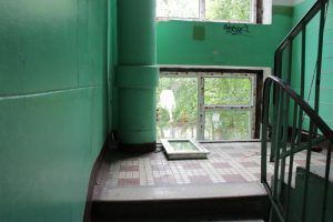Подъезд дома. Фото: Иван Пчелкин, «Вечерняя Москва» Подъезд дома. Фото: Иван Пчелкин, «Вечерняя Москва»