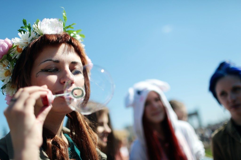 Шоу мыльных пузырей и выступления дрессированных животных увидят гости Бирюлевского дендропарка в День города