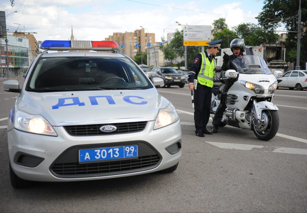 В районе Царицыно полицейские задержали подозреваемого в незаконном хранении наркотических средств