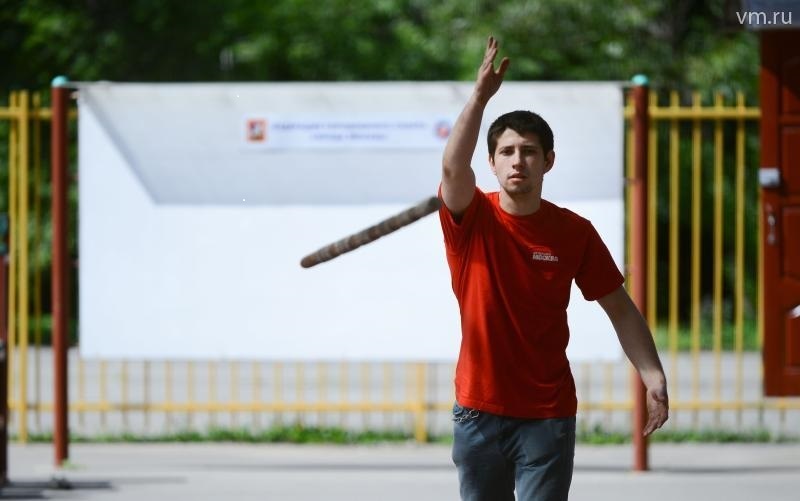 Спортивное мероприятие «Команда Молодость» провели соцработники в Зябликове