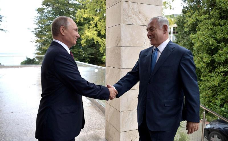 Премьер Израиля рассказал о подаренном Владимиром Путиным манускрипте