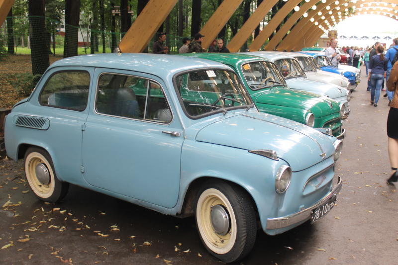 Фестиваль коллекционных автомобилей «РетроФест» пройдет в парке «Сокольники»