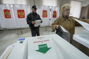 На избирательных участках установят КОИБы, которые позволят ускорить подсчет голосов. Фото: архив, «Вечерняя Москва»