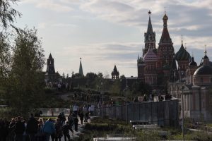 Новая достопримечательность города продолжает развиваться. Фото: Павел Волков