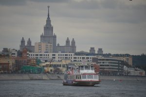 Столица погружается в область северного антициклона. Фото: Александр Казаков